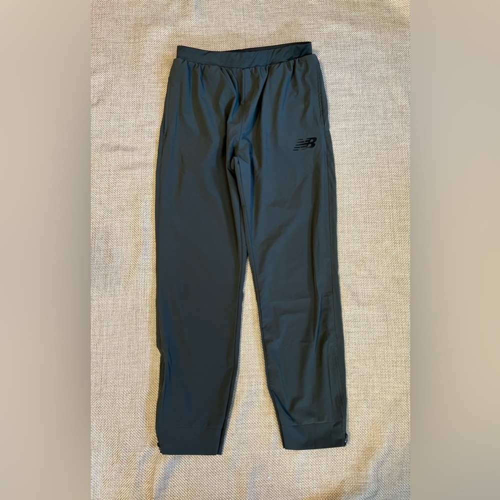 New Balance Women’s Large Olive Pants Joggers Running Sweat Warmup Workout